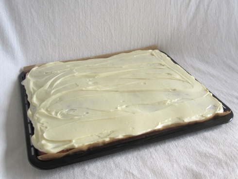 White Chocolate Chip Cake
